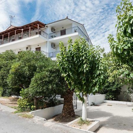 Areti Apartments Poros  Exteriör bild