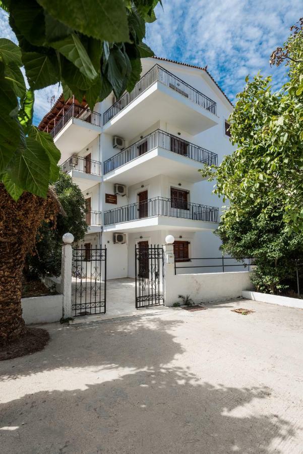 Areti Apartments Poros  Exteriör bild